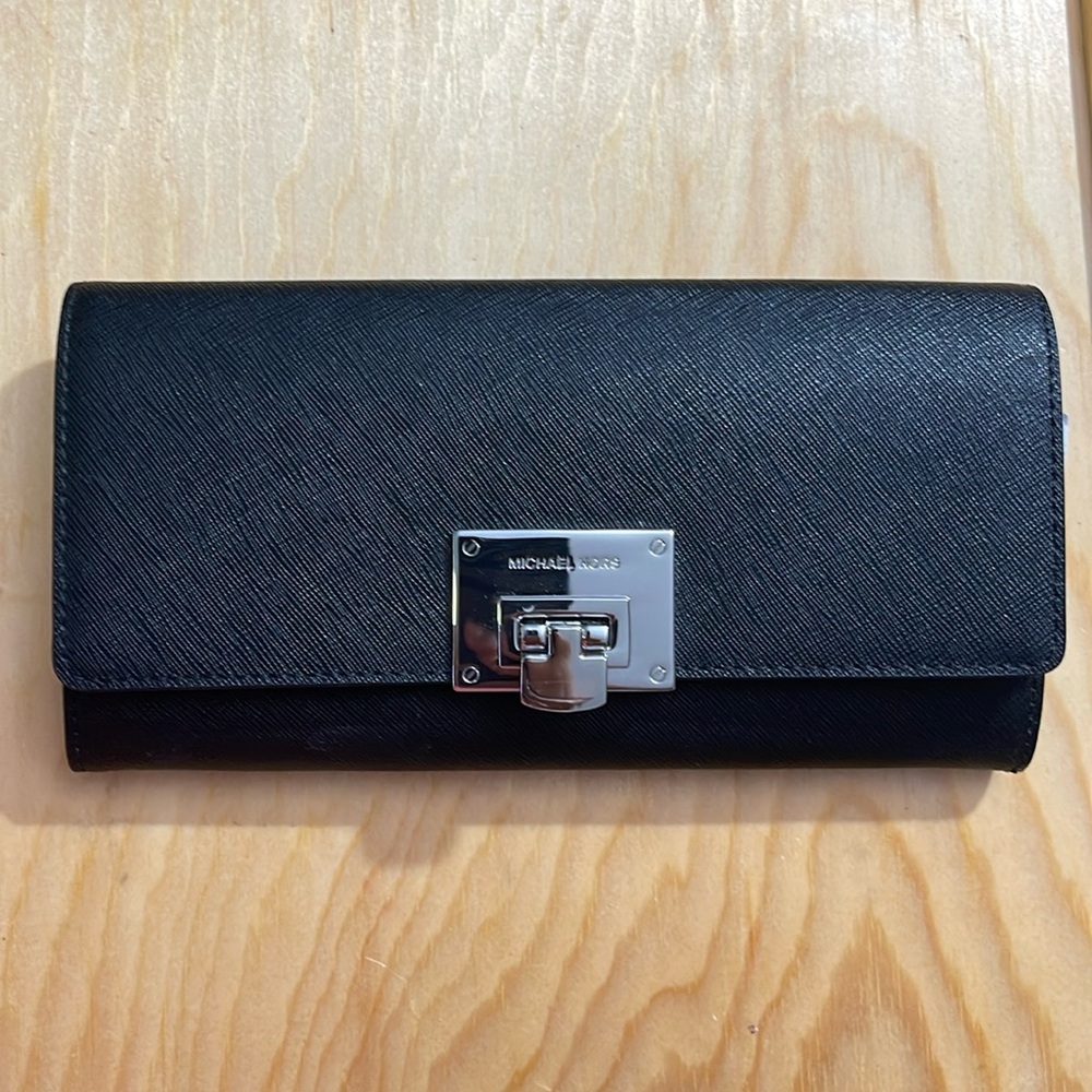 Michael Kors wallet black